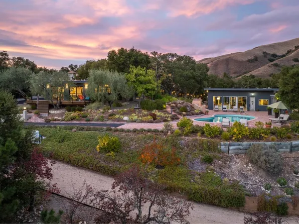 330 El Caminito Rd, Carmel Valley, CA 93924