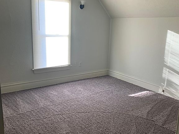 5th image of 502 Howard Ave