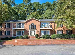 1515 E Franklin St APT 15, Chapel Hill, NC 27514