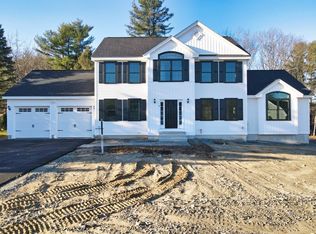 4 Berube Ln, Dracut, MA 01826