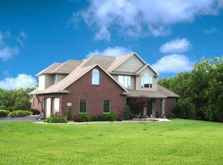 5104 Walnut Acres Rd, Lohman, MO 65053