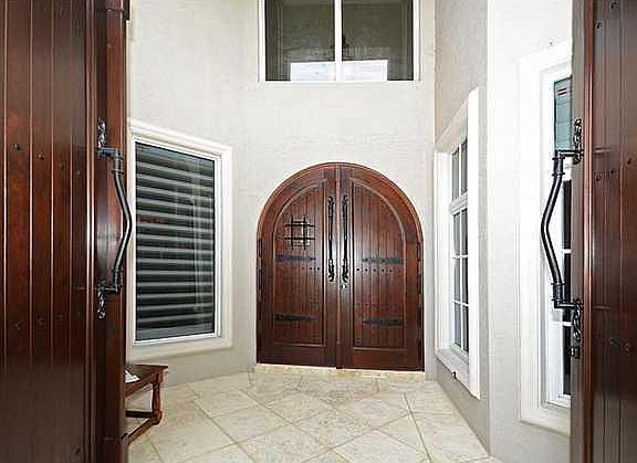 3rd image of 10220 St