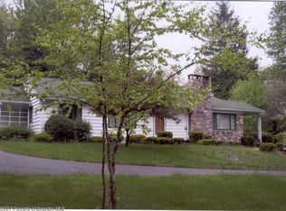 2001 Blue Shutters Rd, Moscow, PA 18444