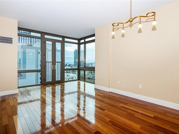 2nd image of 175 Huguenot St Unit 1205