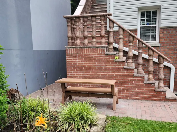 90 Hildreth Pl Floor 2, Yonkers, NY 10704
