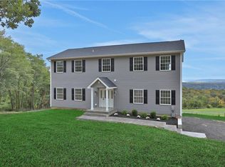 9 Cameron Ct, Marlboro, NY 12542