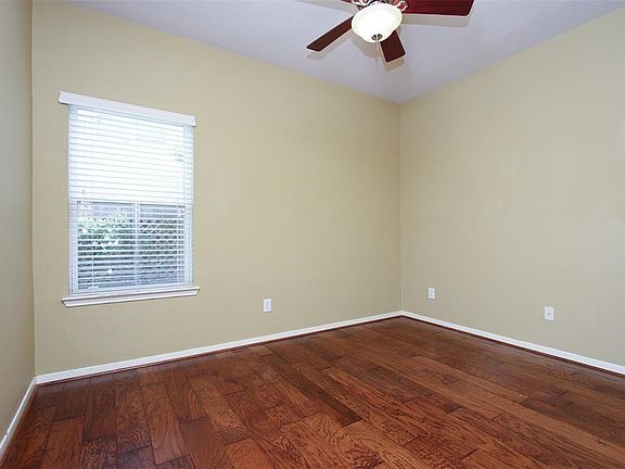 5th image of 6222 Skyline Dr Unit 25
