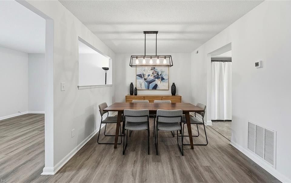 1st image of 5002 Amboy Ct