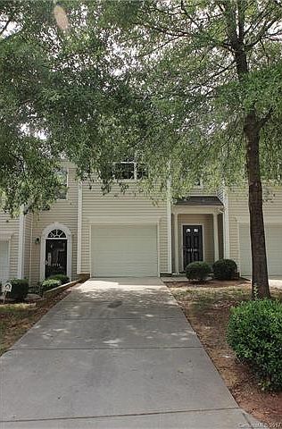 1st image of 7710 Abigail Glen Dr