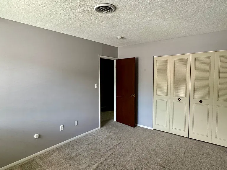 8351 Woodward St — Photo 10