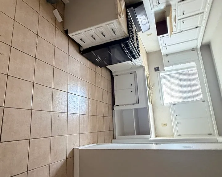 5008 Creekwood Dr — Photo 10