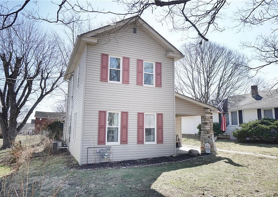 1st image of 152 5th St