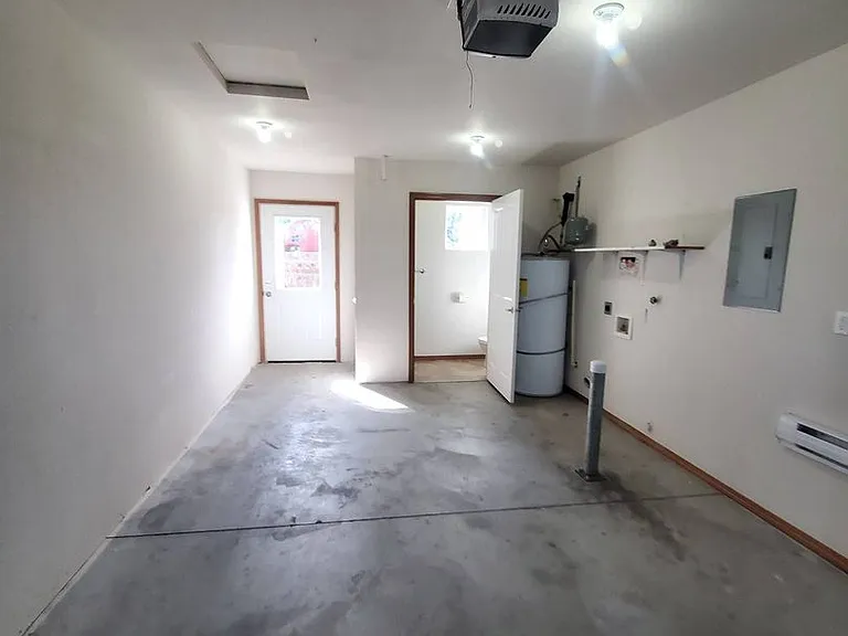 7524 McDougal Ave NE — Photo 10