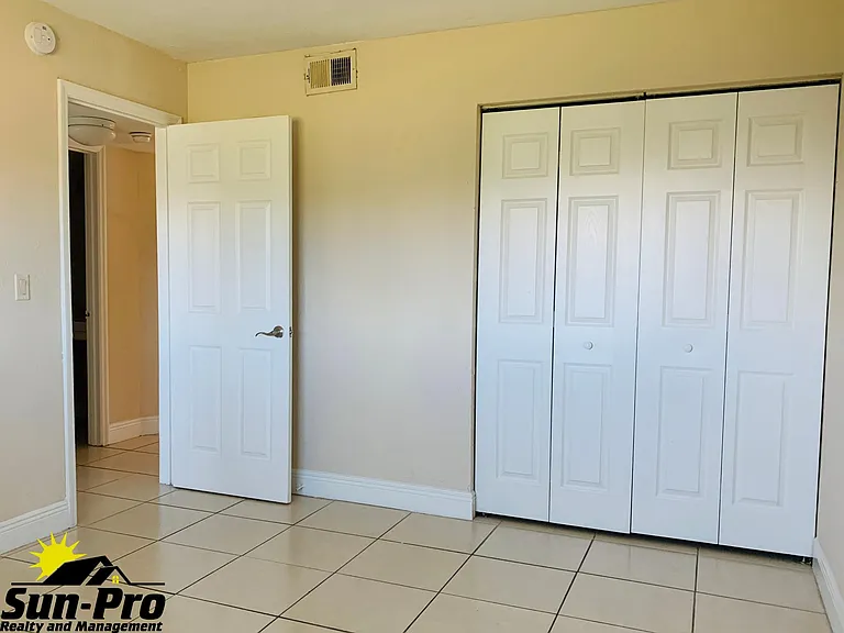 900 S Peninsula Dr #210 — Photo 9