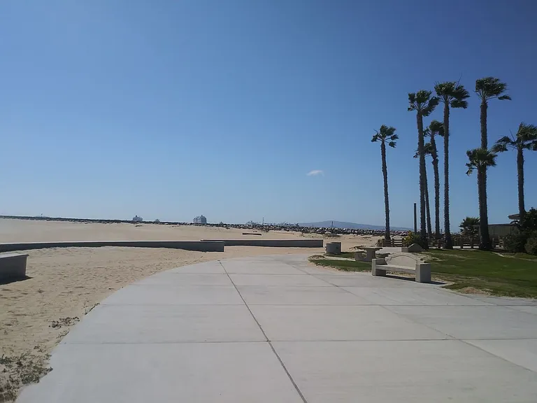 Marina — Photo 14