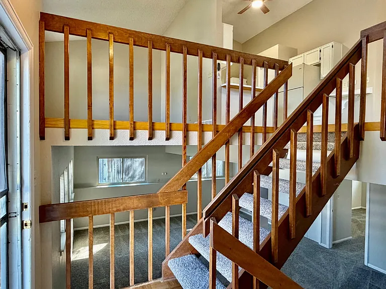8599 Rabbitbrush Way — Photo 4
