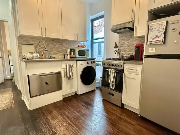 314 East 78th Street image 1 of 3