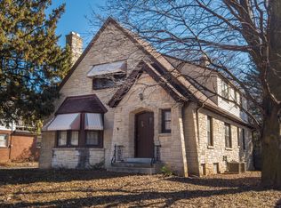 7306 N 43rd St, Milwaukee, WI 53209