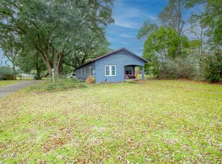 903 N Main St, Loreauville, LA 70552