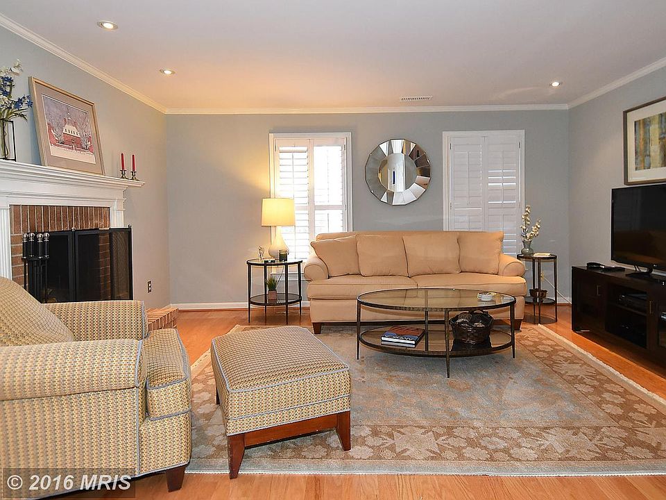 1st image of 1118 N Taylor St #2