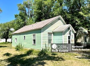 405 S 2nd St E, Malta, MT 59538
