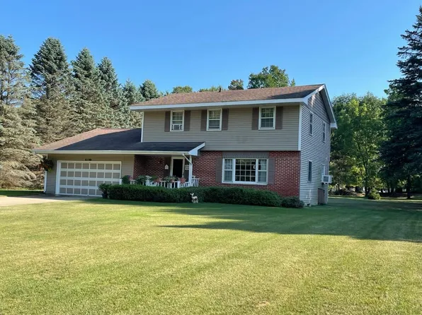 6199 Lunette Dr, Ludington, MI 49431