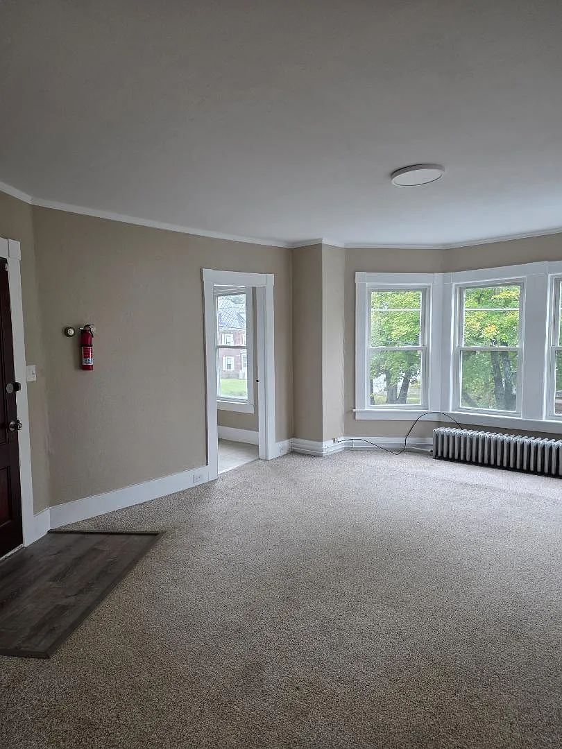 22 Beech Street - E — Photo 1