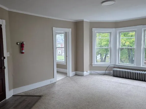 22 Beech St, Woodsville, NH 03785
