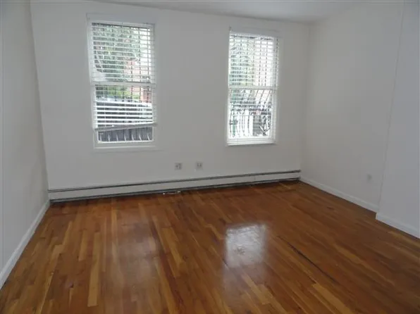 162 Hoyt St, Brooklyn, NY 11217