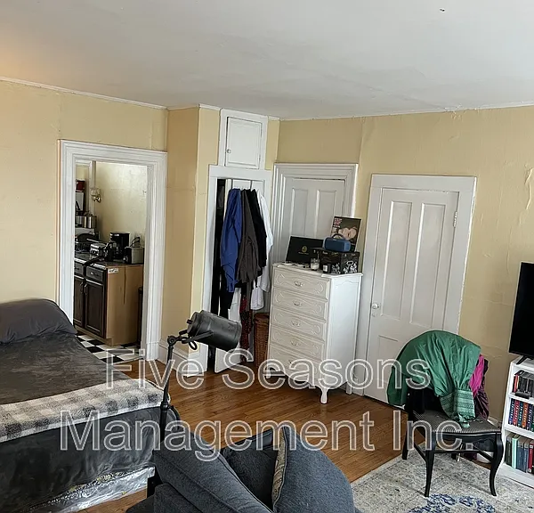 19 Grant St #2 — Photo 4