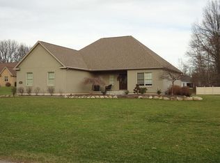 2029 Spangler Rd, Hermitage, PA 16148