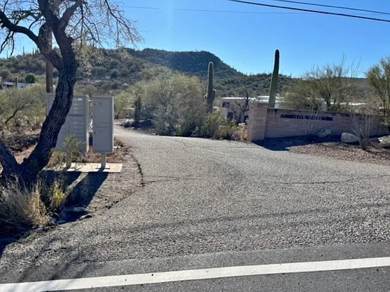 2851 W Old Ajo Way #1 — Photo 1