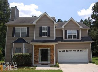 316 Winthrop Dr, Sharpsburg, GA 30277