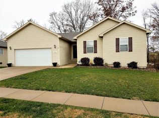 461 E East Cedar Ct, Columbia, MO 65202