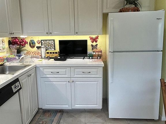 4th image of 9205 Pecky Cypress Ln APT 8F