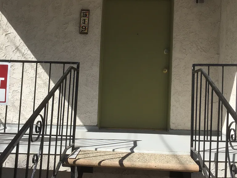 519 Francisca Ave #1 — Photo 2
