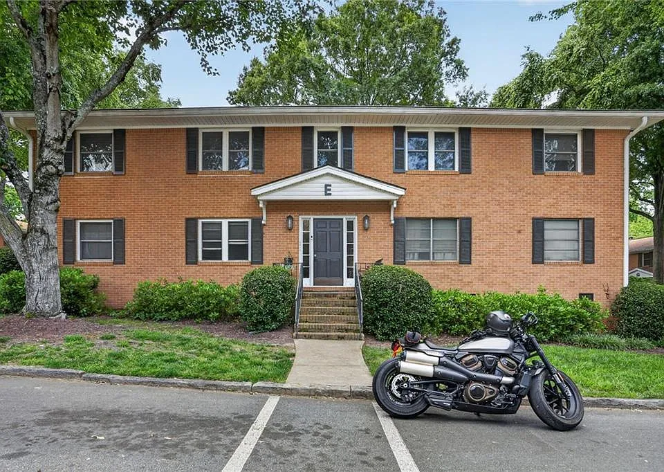3510 Roswell Rd NW #2
