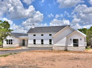 6601 N Lakewood Dr, Georgetown, TX 78633