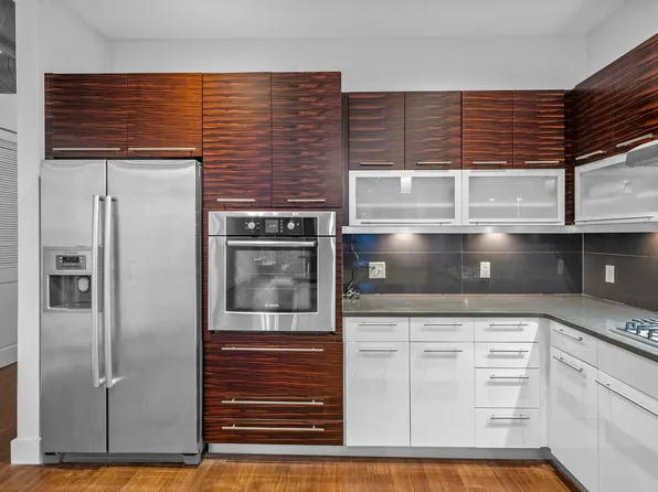 650 Montgomery Street image 19 of 47