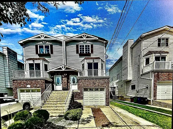 48 McVeigh Ave, Staten Island, NY 10314