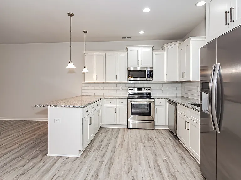1119 Rhyne Rd — Photo 7