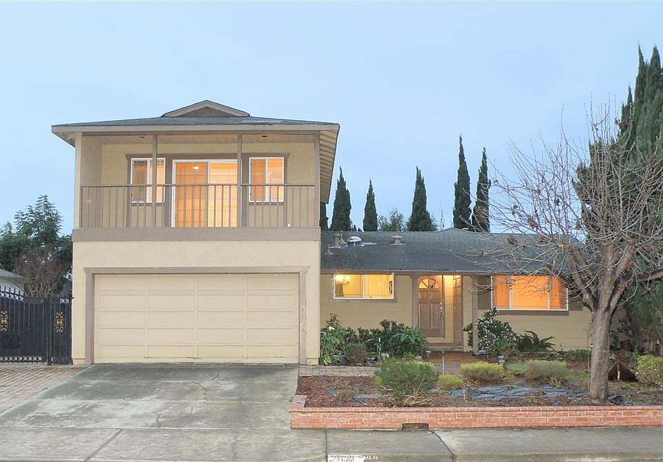 1st image of 2633 Royal Ann Dr