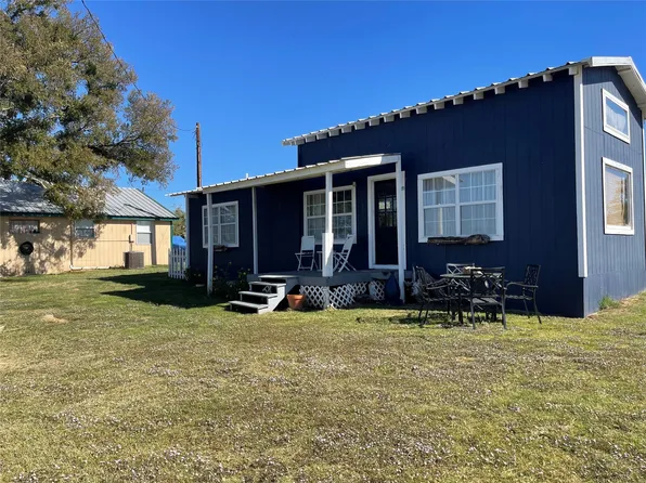 641 Sky Camp Loop #8, Graford, TX 76449