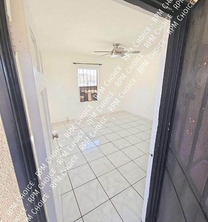 1st image of 1320 W Anaheim St