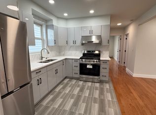 3353 155th St, Flushing, NY 11354