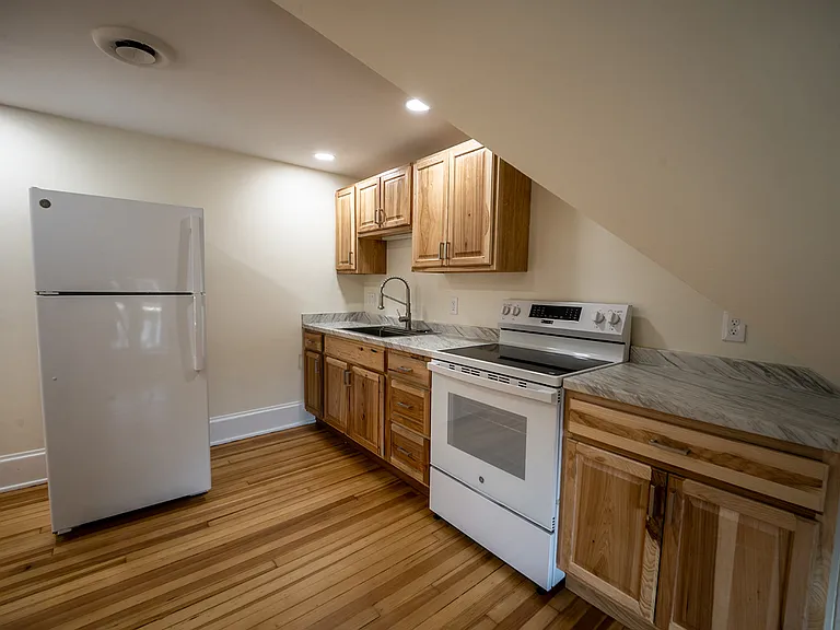 21 Congress St #4 — Photo 6