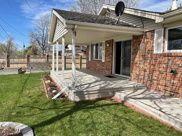 Building Photo - 9740 Melody Dr