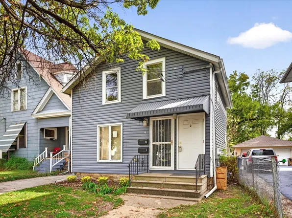 17 N Anderson St, Aurora, IL 60505