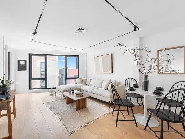 61 N Henry St #2, Brooklyn, NY 11222