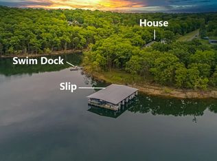 24640 Deer Beach Dr, Golden, MO 65658